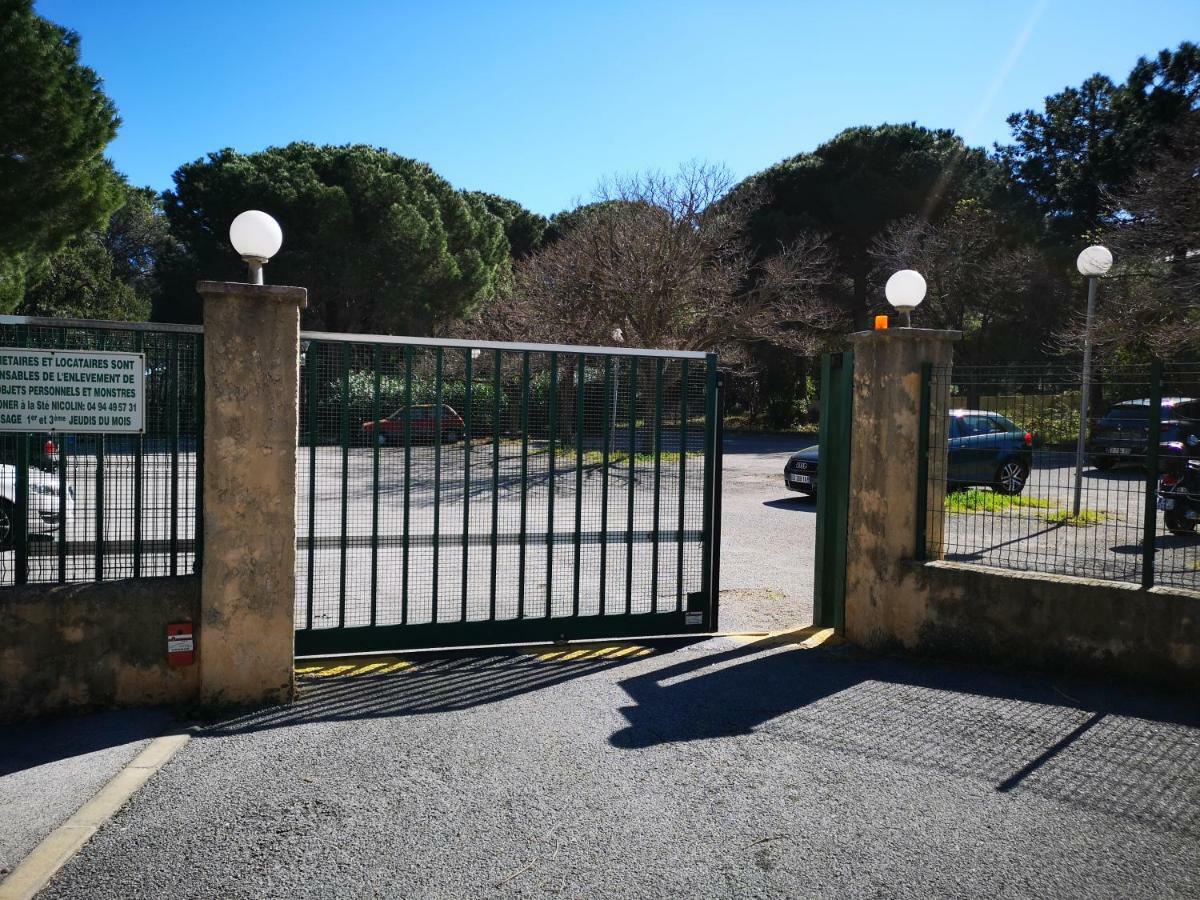 Appartement Sainte-Maxime, Plage De La Nartelle Екстериор снимка
